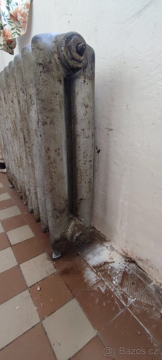 Prodám historické radiátory - 3