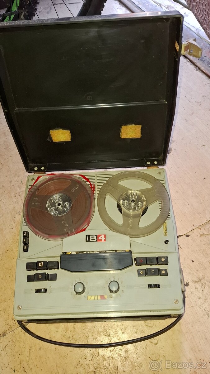 Magnetofon Tesla - 3