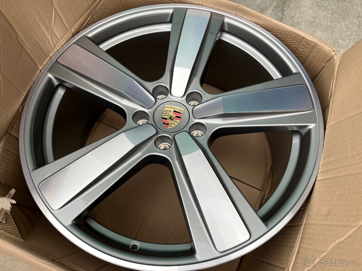 PORSCHE CAYENNE alu kola 22" nové, originál - 3