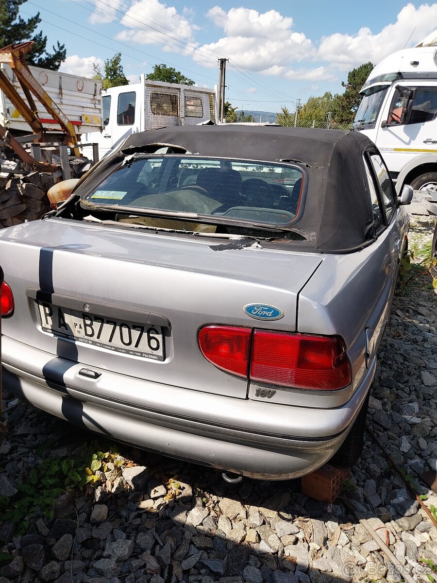 Ford Escort 1.6 16v cabrio bez koroze - 3