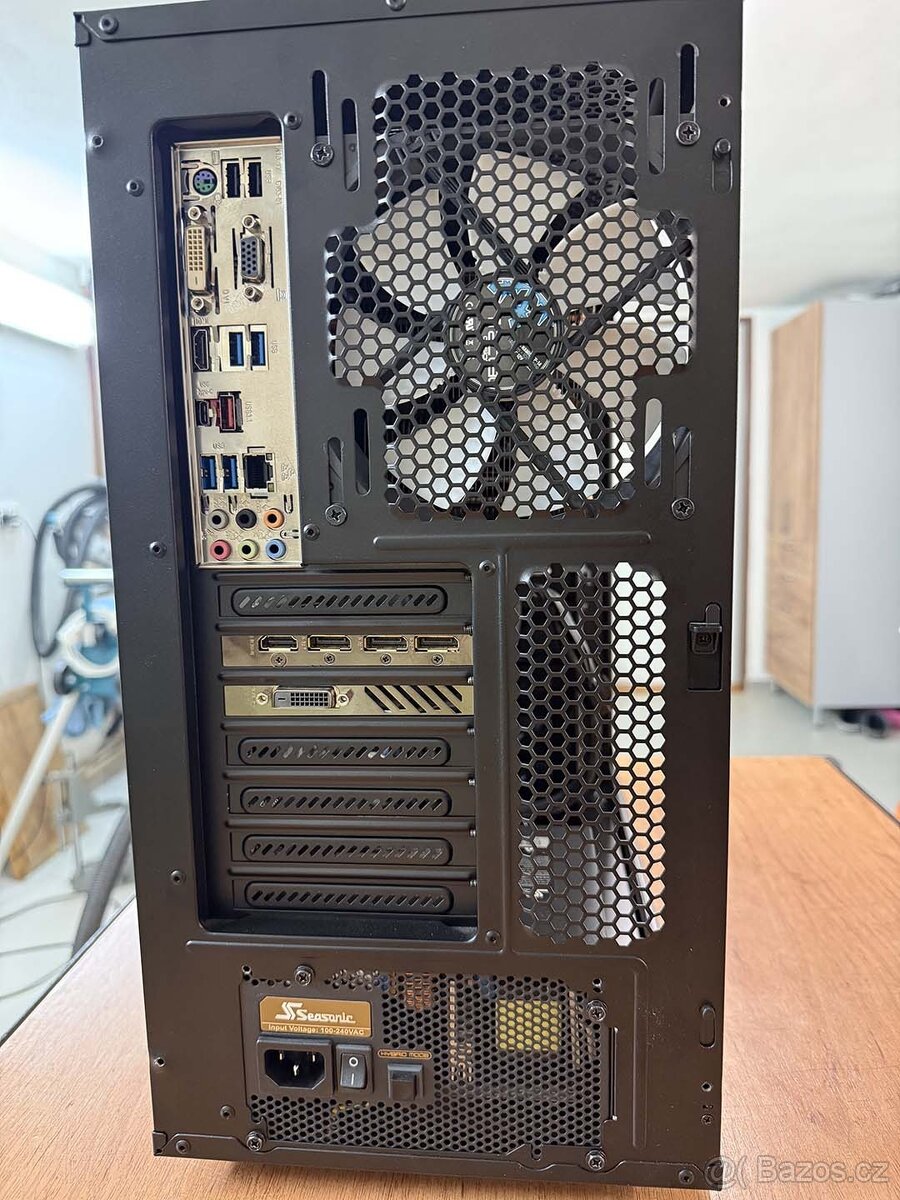 Stolní PC - 3