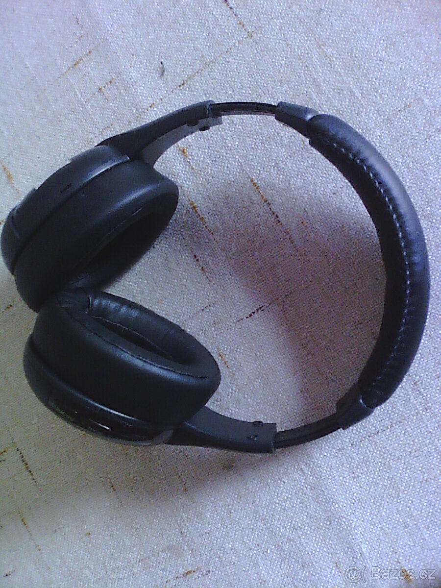 SLUCHÁTKA S RÁDIEM - 3