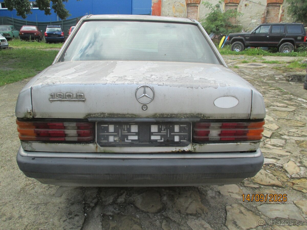 Mercedes 190 - 3