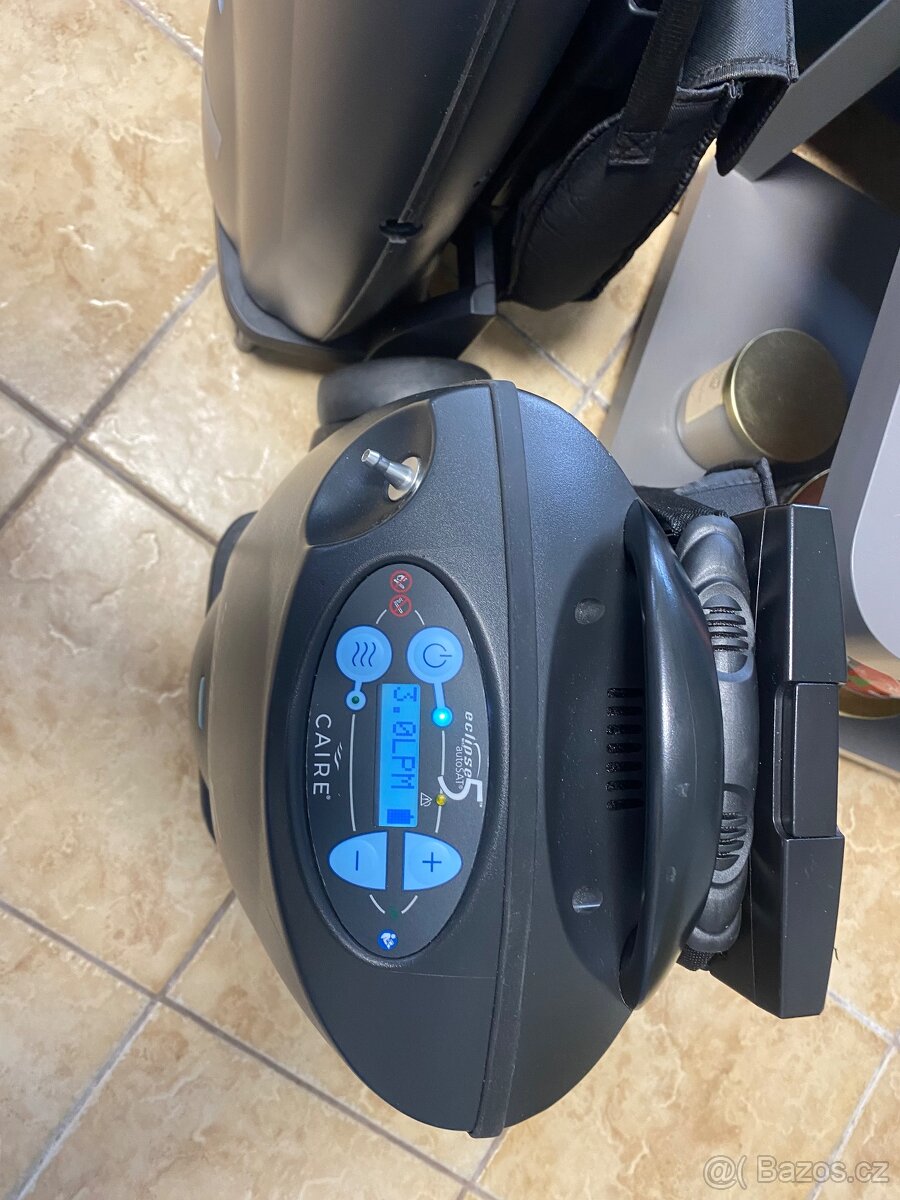 Mobilní kyslíkový přístroj baterie až 6 hodin provozu. - 3