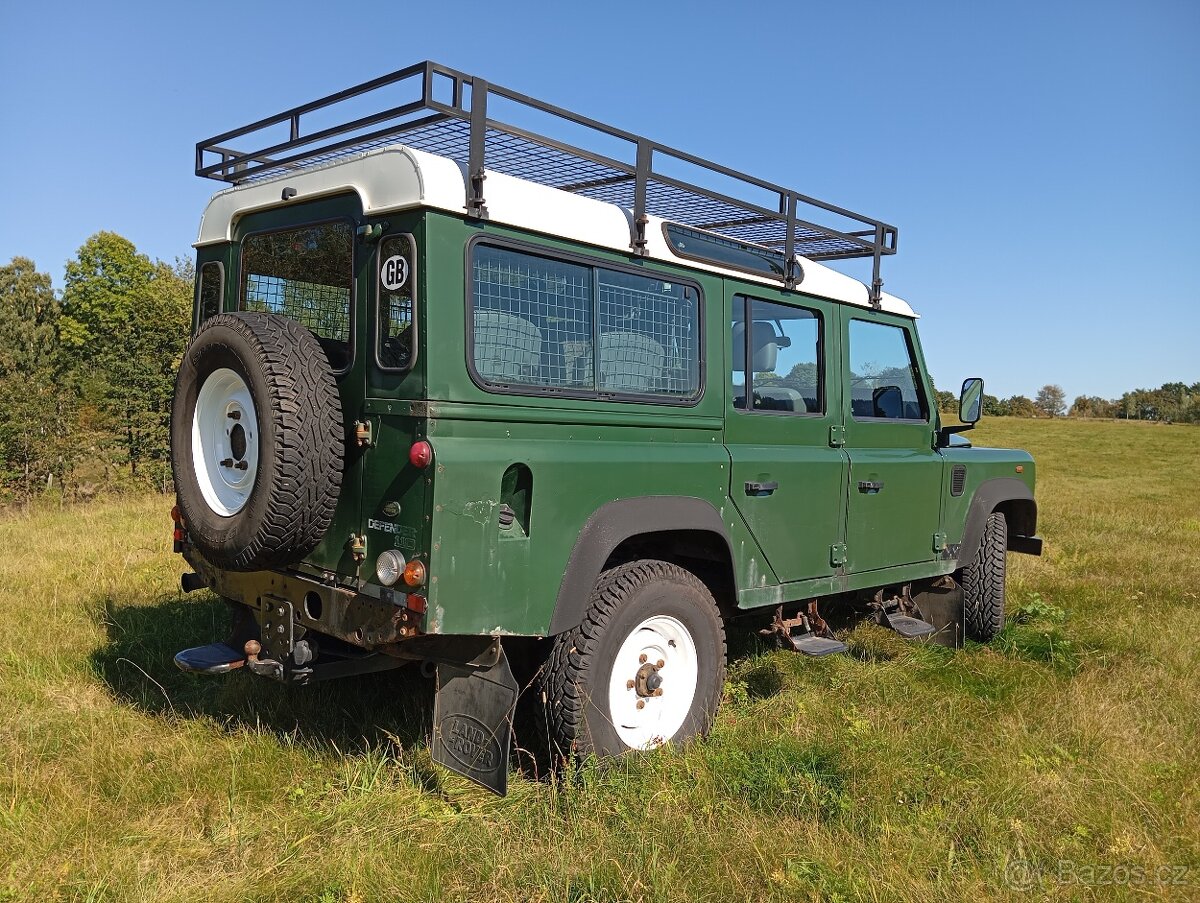 Land Rover Defender 110