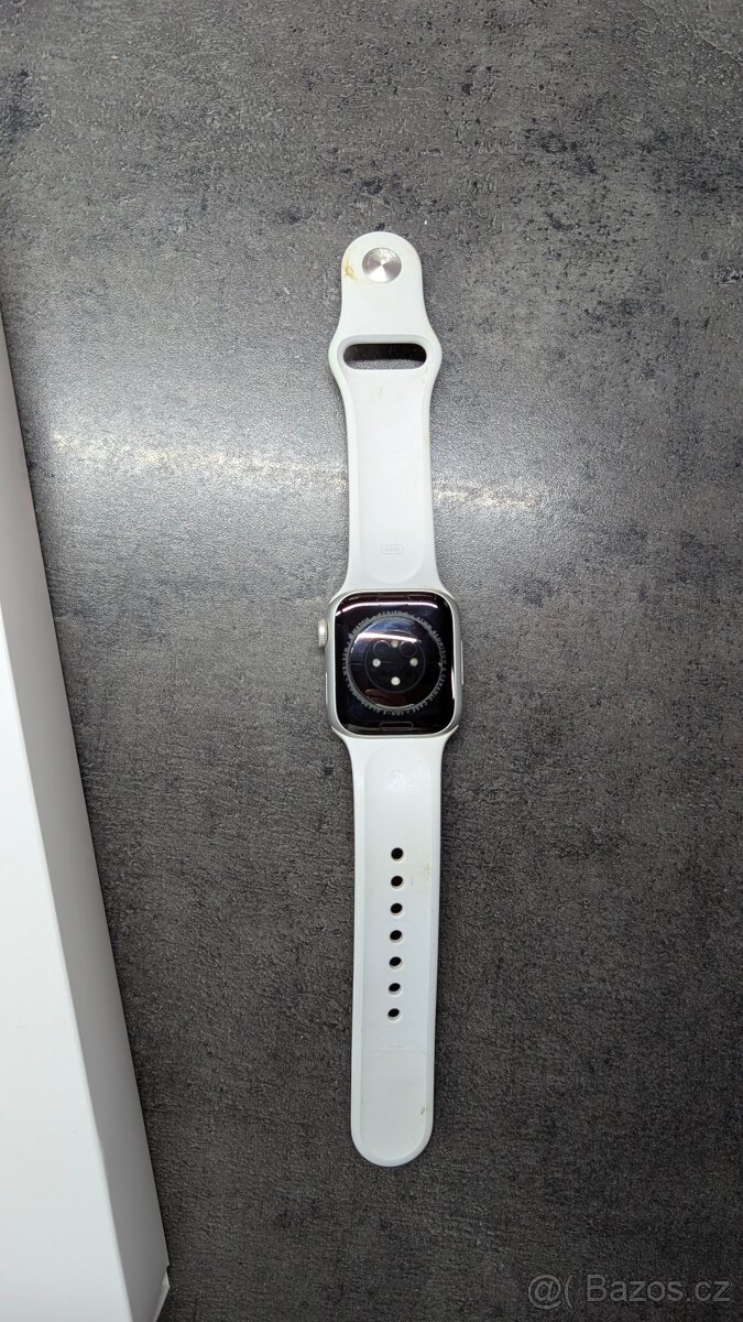 Apple Watch 8 41mm minimálně používané - 3