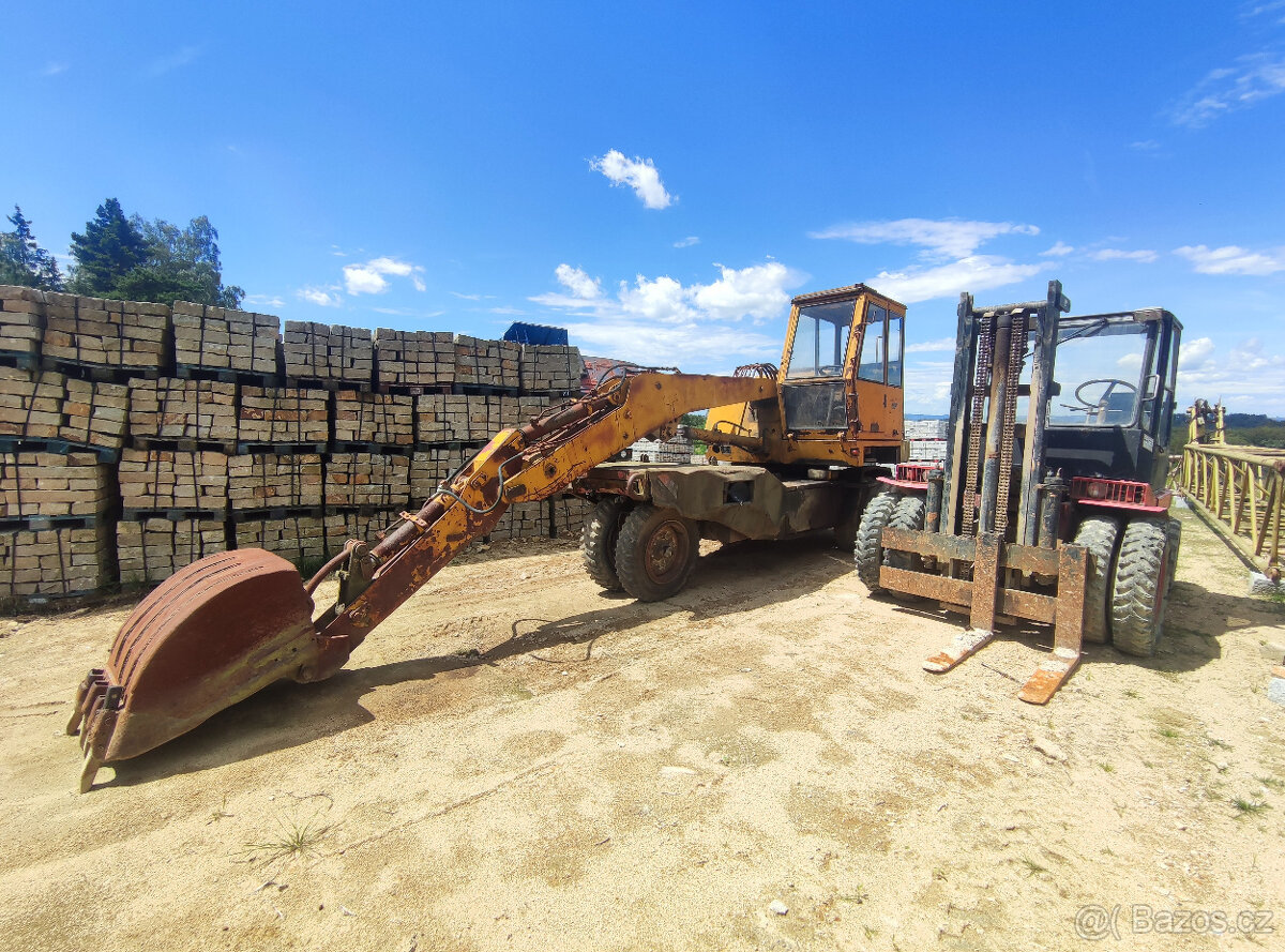 Kolový bagr DH 113 - 3