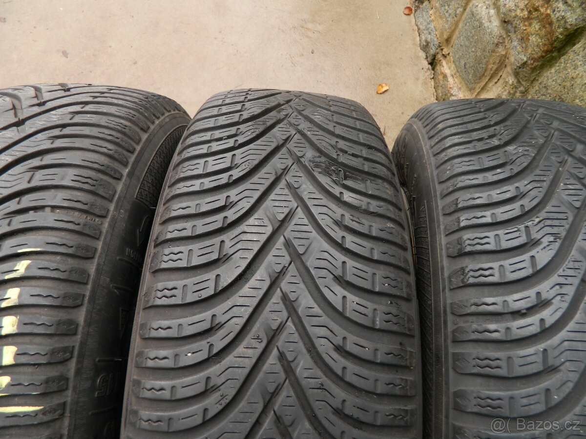 kola Dacia Dokker+zimní pneu r15+senzory tlaku - 3
