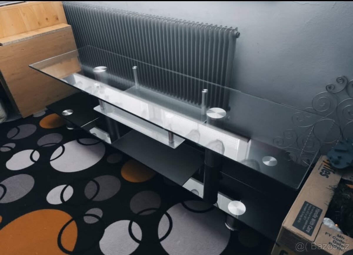 Skleněný stolek - 3