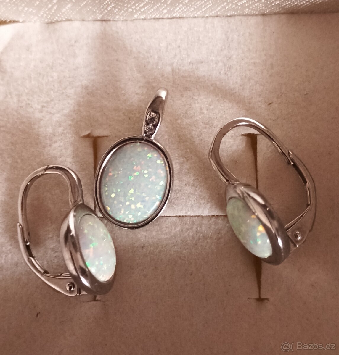 Stříbrné náušnice a přívěsek s opálem - 3