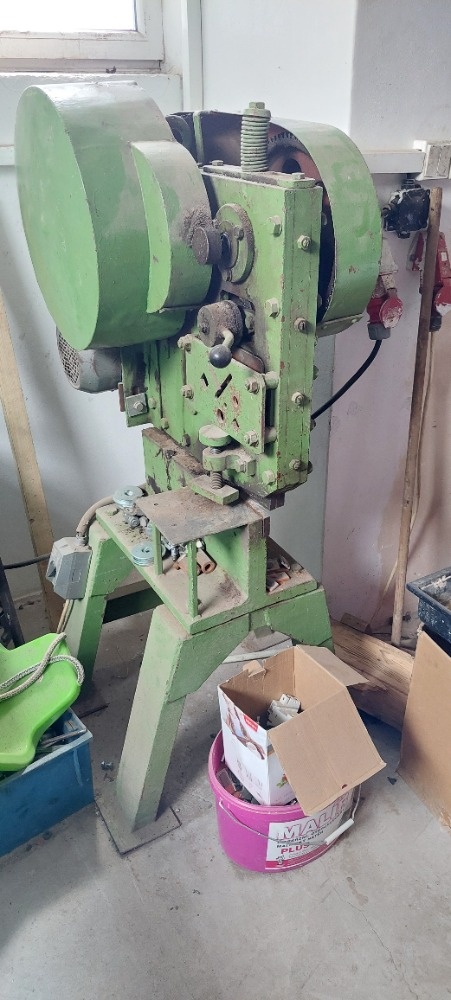 Drtička a loupačka kabelů - 3