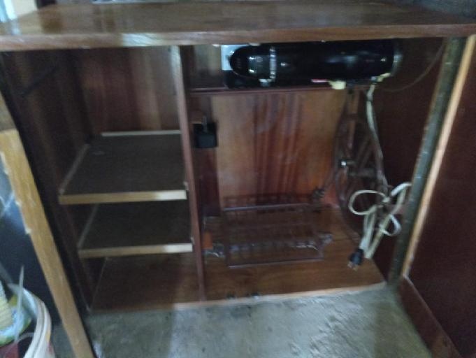 Šicí stroj skříňkový Lada - 3