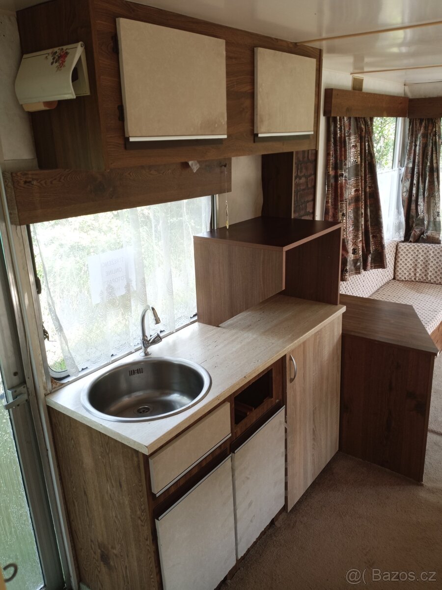 Zahrada s chatou - 3