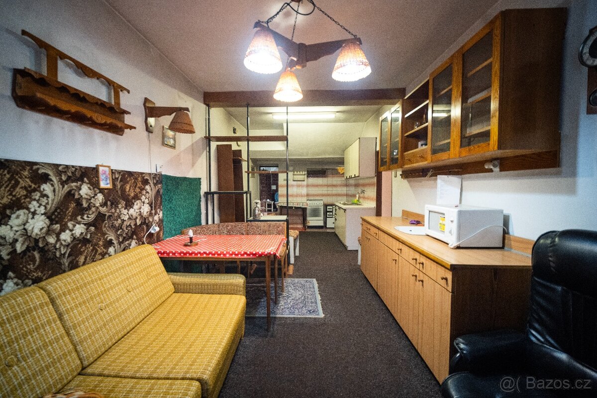 Prodej rodinného domu 246 m² – Česká Metuje - 3