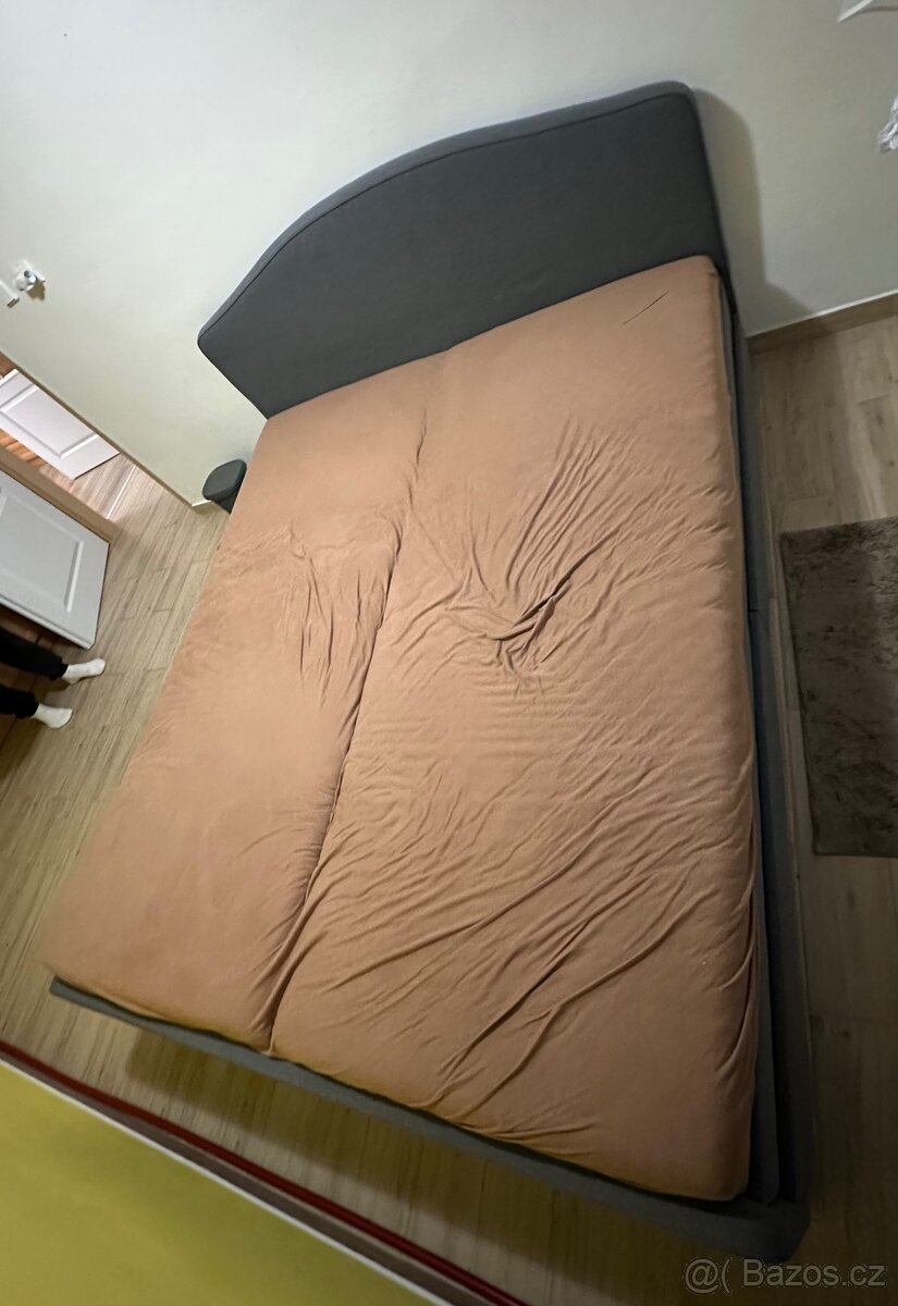 Manželská postel - 3