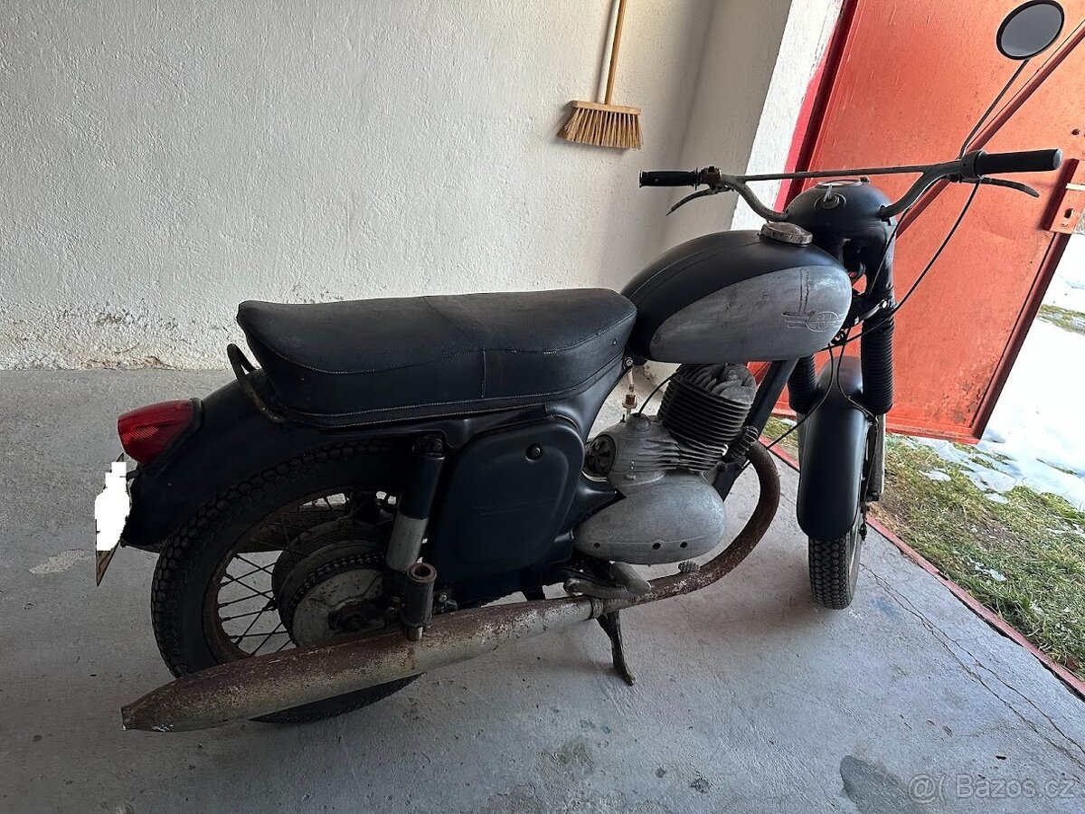 Jawa 250 kývačka 353 s TP - 3
