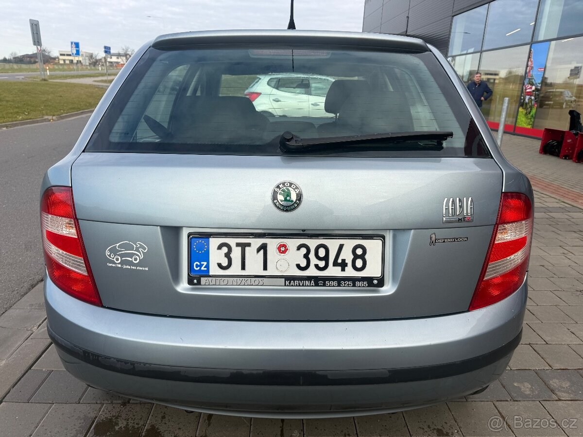 Škoda Fabia 1.2 47 kW 1.majitel STK 8/27 - 3