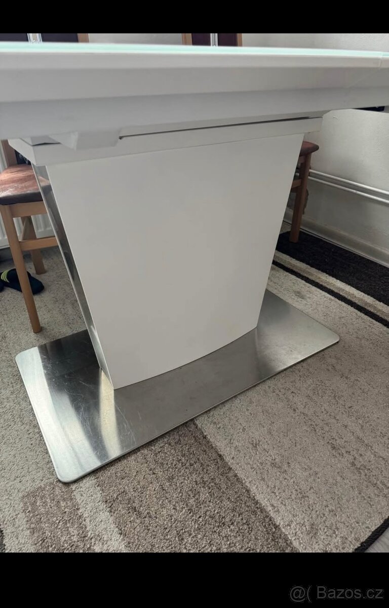 Jídelní stůl Novel - 3