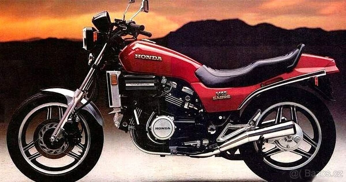 Honda VF750S Sabre V-Four - 3