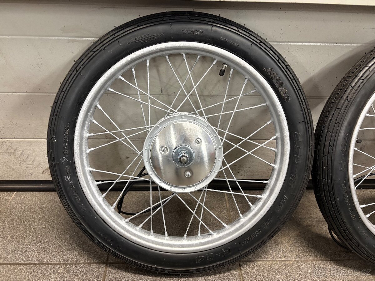 Jawa 555/550 kola - 3