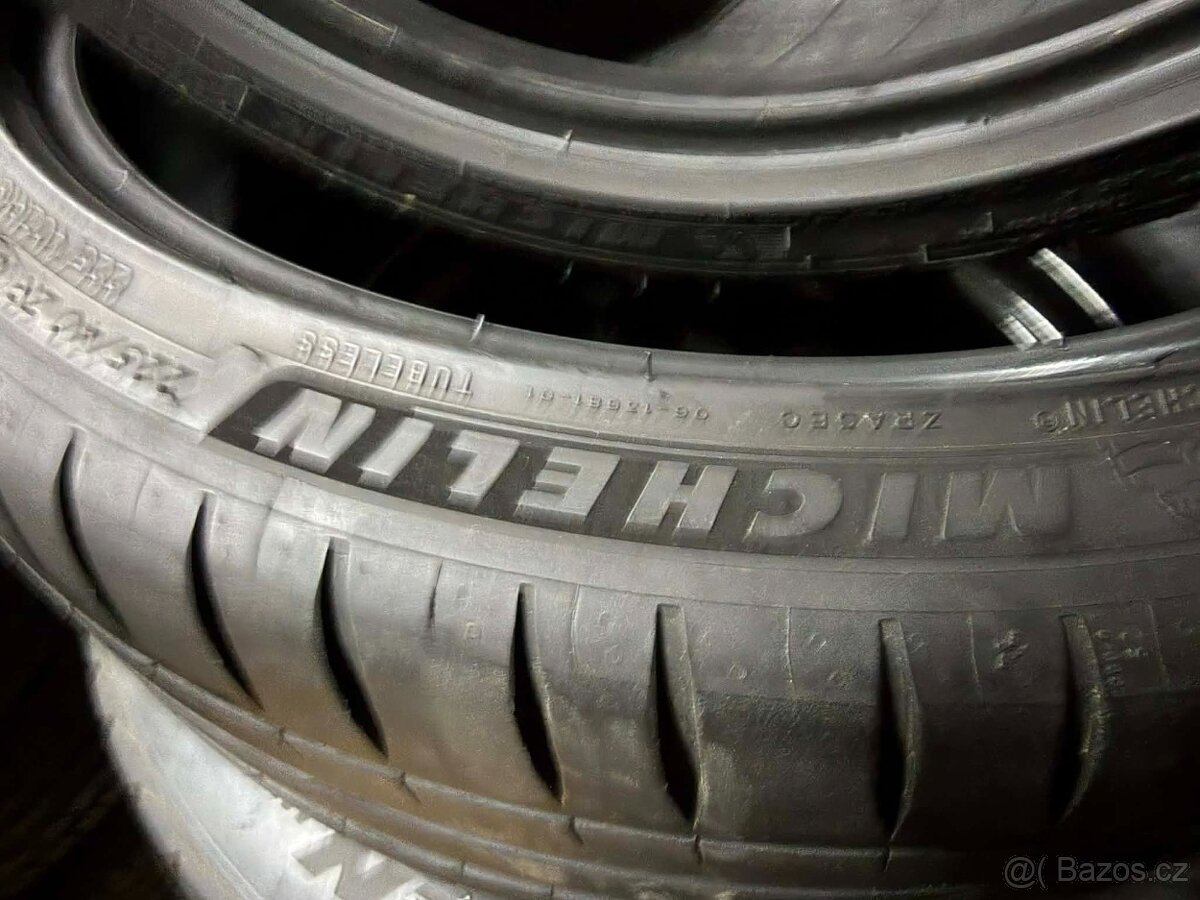 225/40r18 letní Michelin pilot Sport 4 - 3
