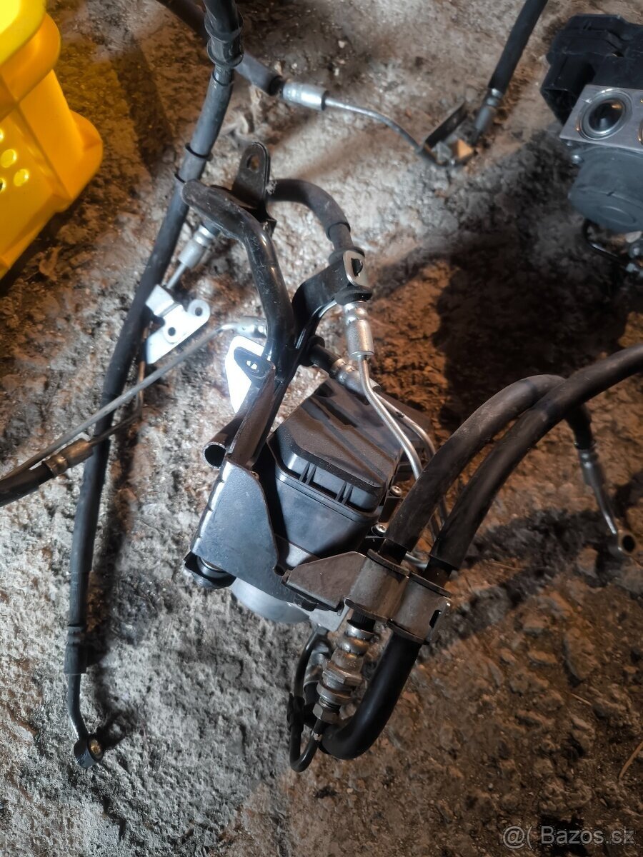 Abs Yamaha x max 125cm - 3