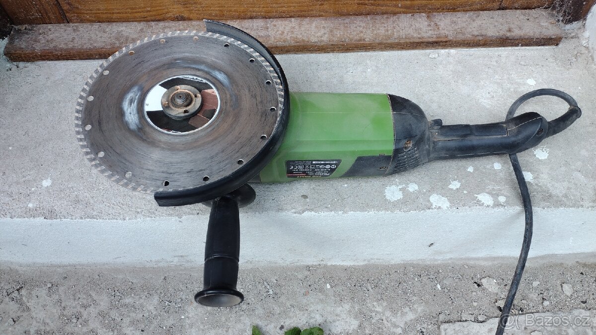Úhlová bruska 230 mm - 3