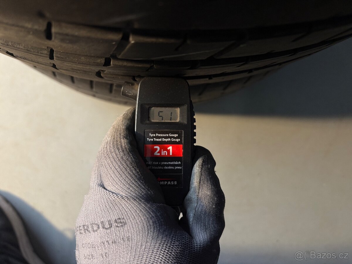 Letní pneu Pirelli 245/35R19 - 3