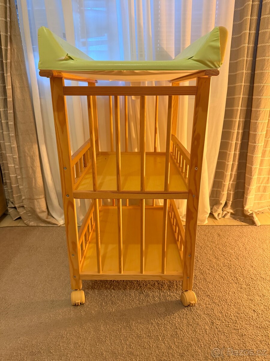 Přebalovací pult - 3