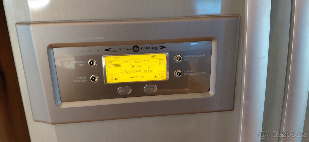 Americká lednice s mrazákem Daewoo. - 3
