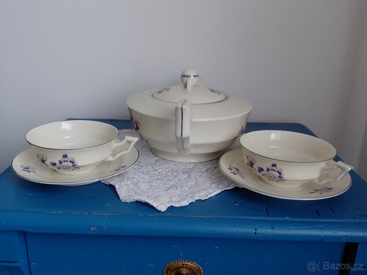 Loučky-porcelánová konvice a dva šálky - 3