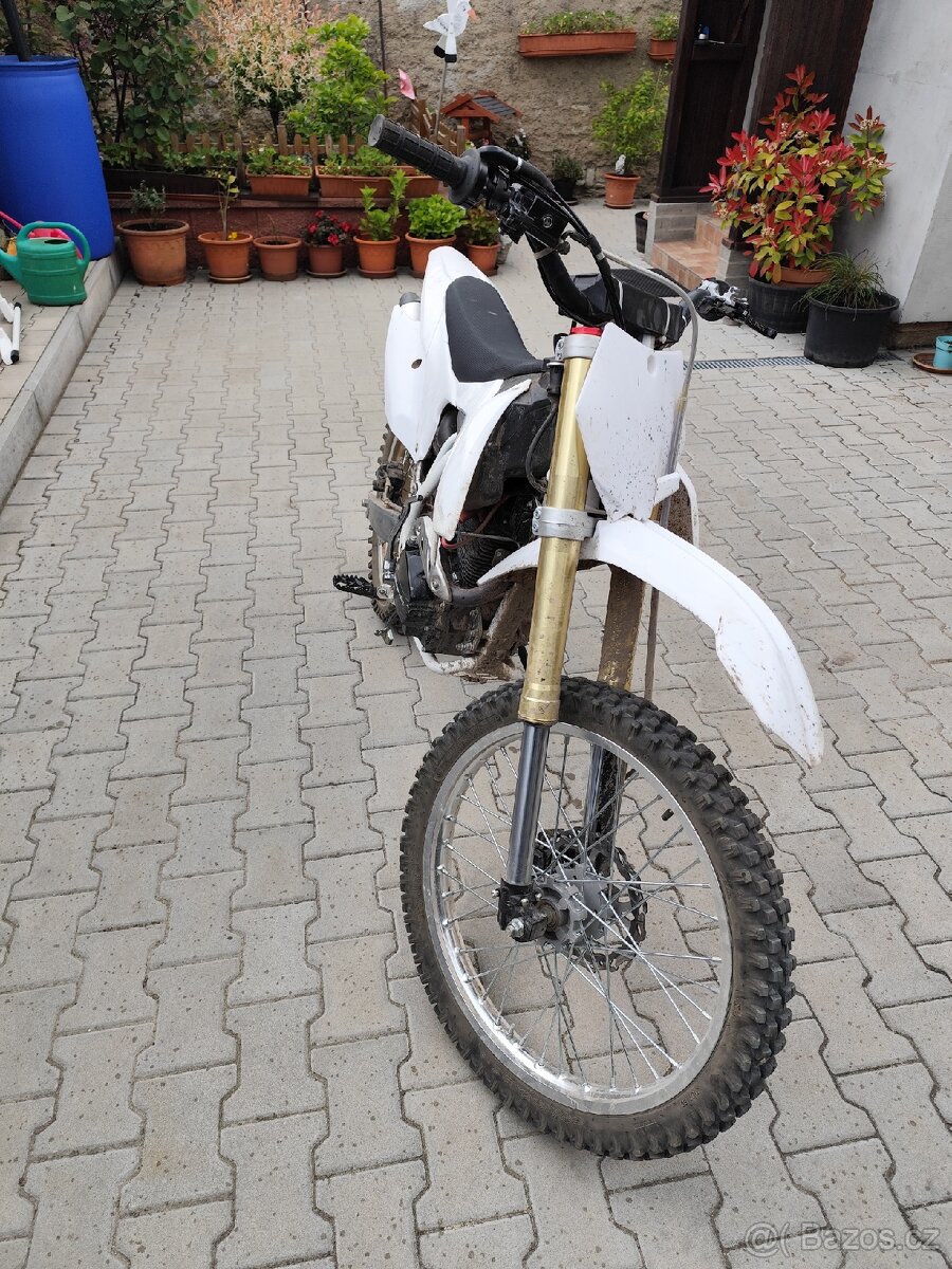 Dirtbike / pitbike Tornado 250cc