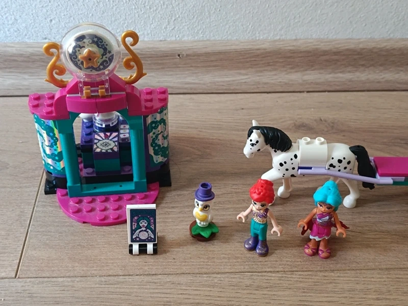LEGO Friends 41688 Kouzelný karavan - 3