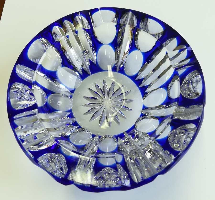 Skleněný popelník - 3