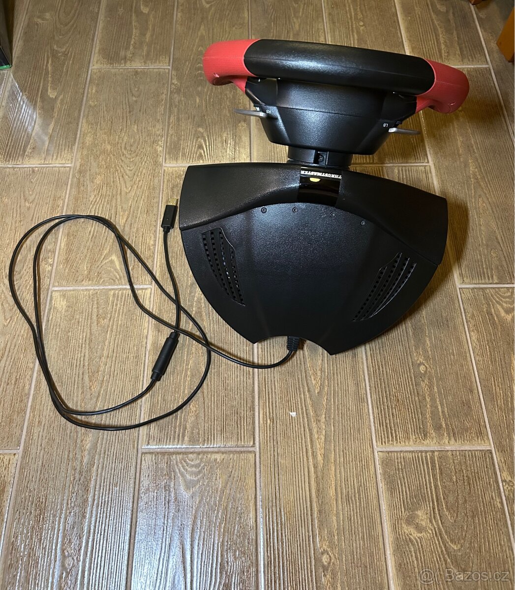 Volant Thrustmaster Ferrari 458 Spider pro Xbox One/Series - 3