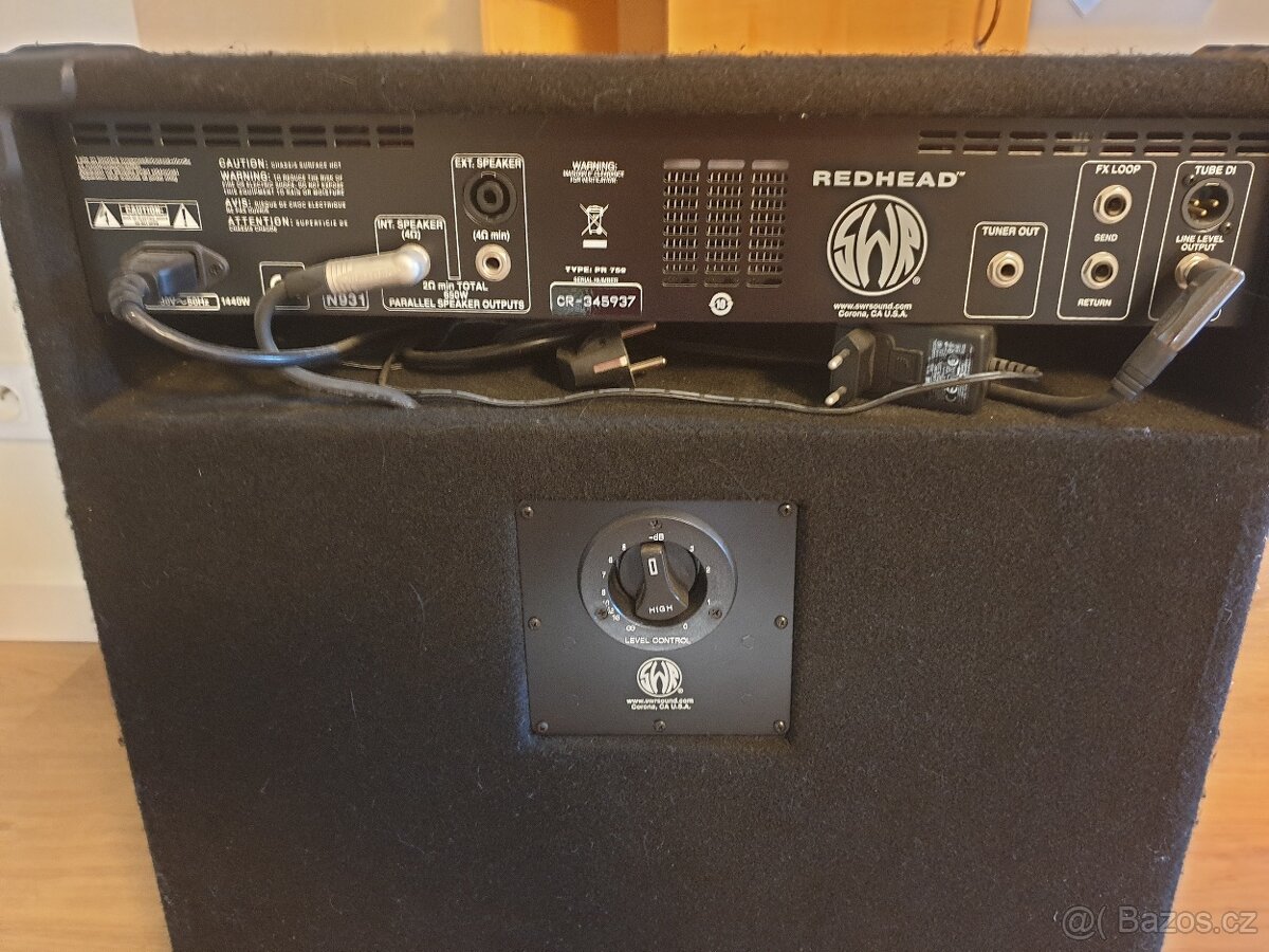 Basové kombo SWR 400W - 3