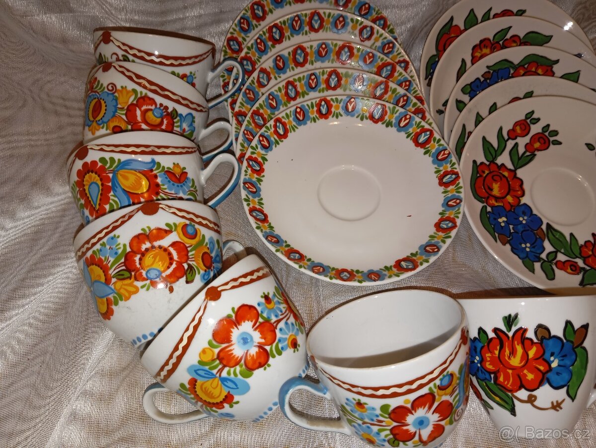 Staré hrníčky a podšálky - 3