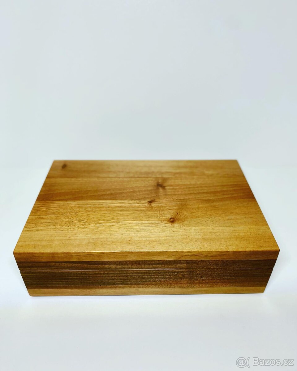 Ořechový humidor lesklý - 3