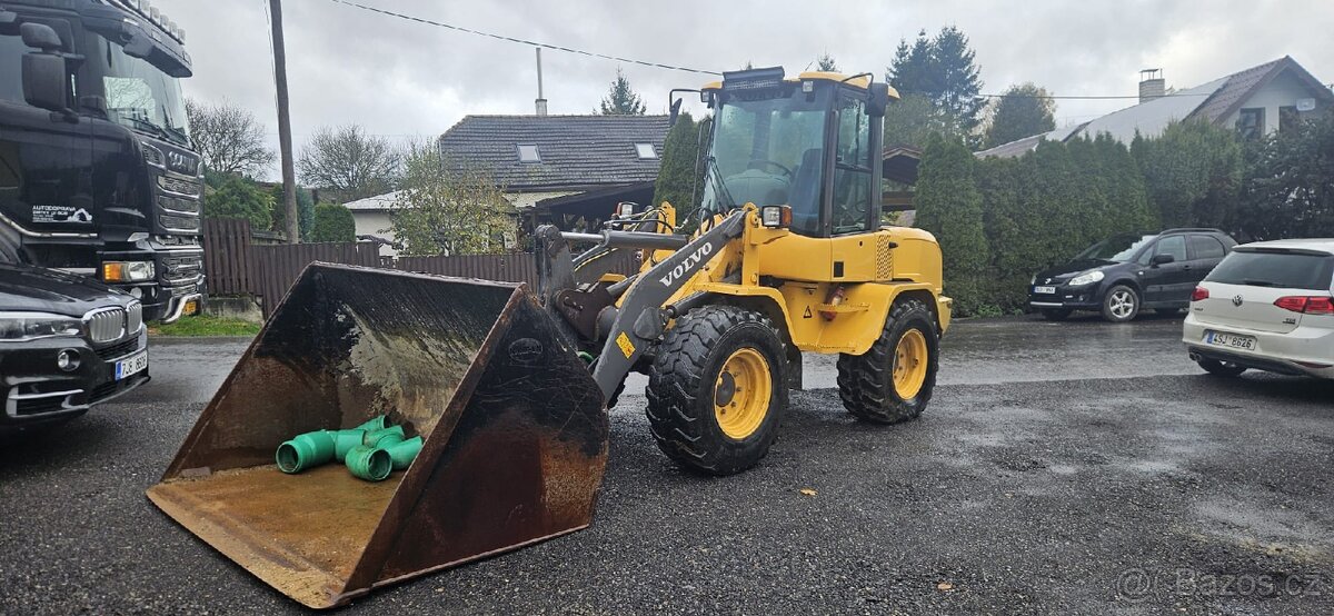Nakladač VOLVO L35G - 3
