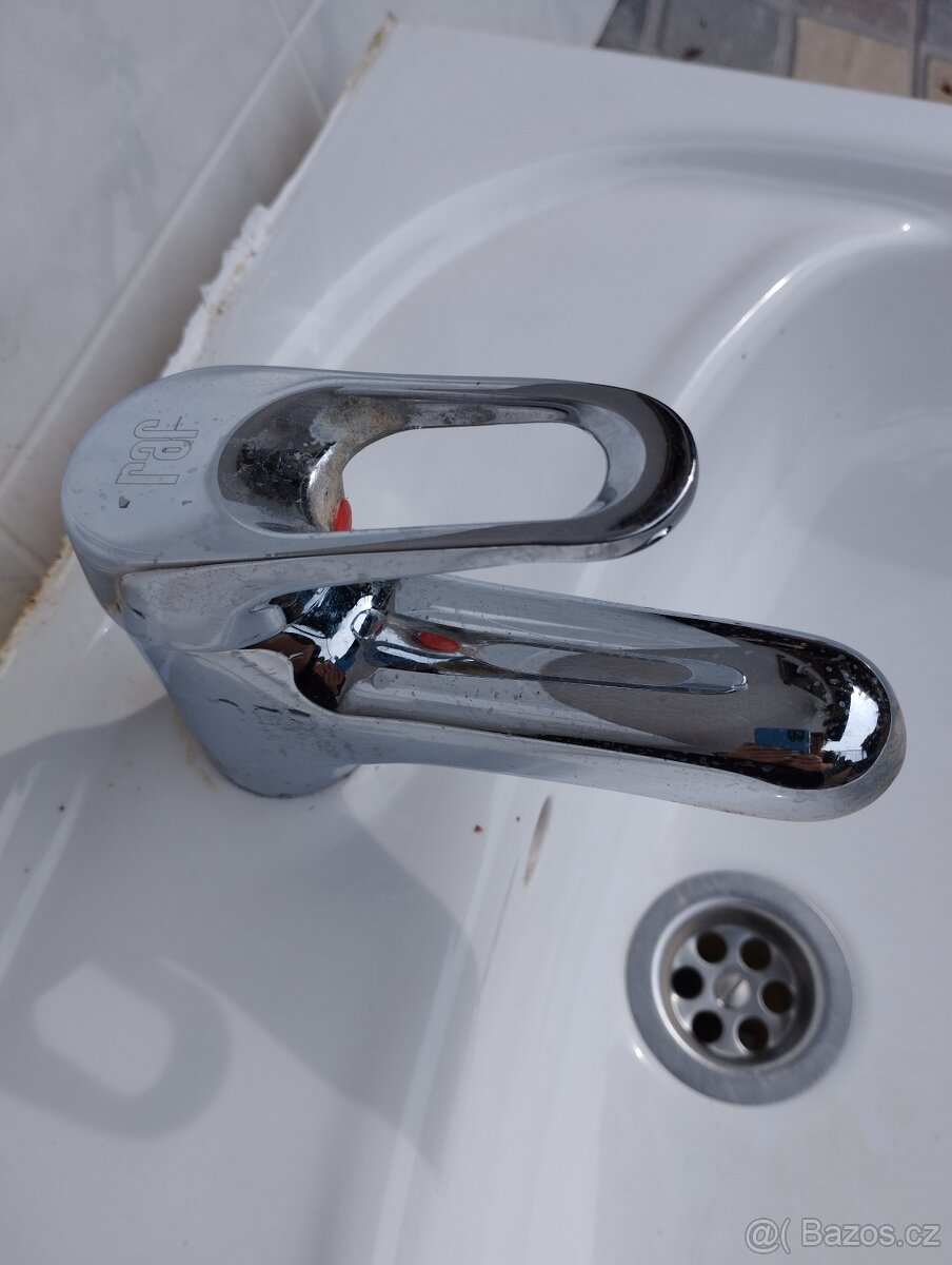 Umyvadlo levně - 3