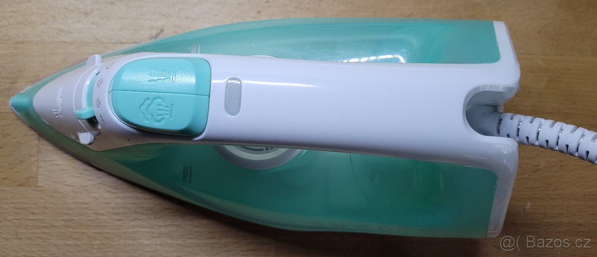 Žehlička + žehlící prkno - 3