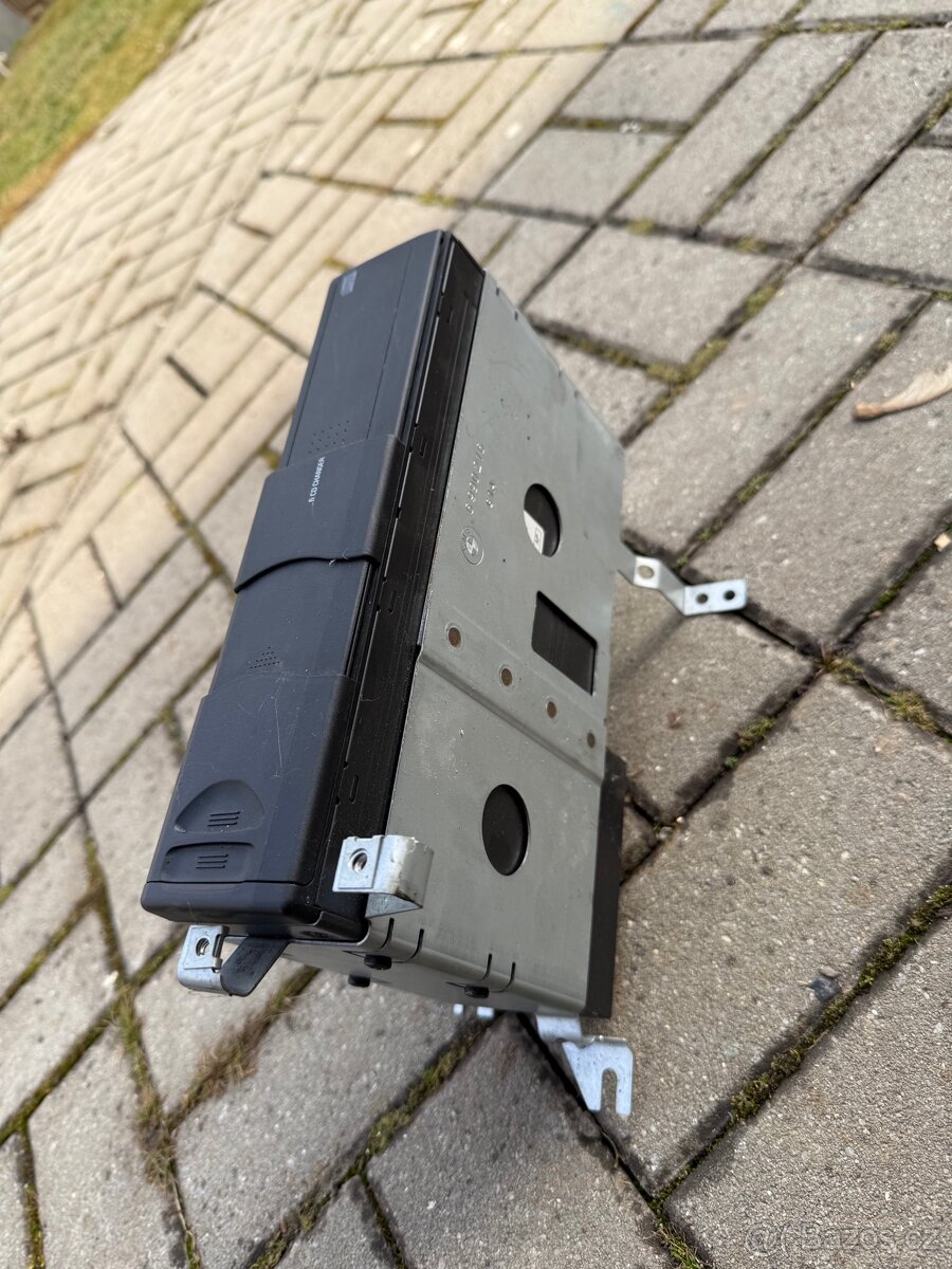 6CD charger pro bmw e83 x3 - 3