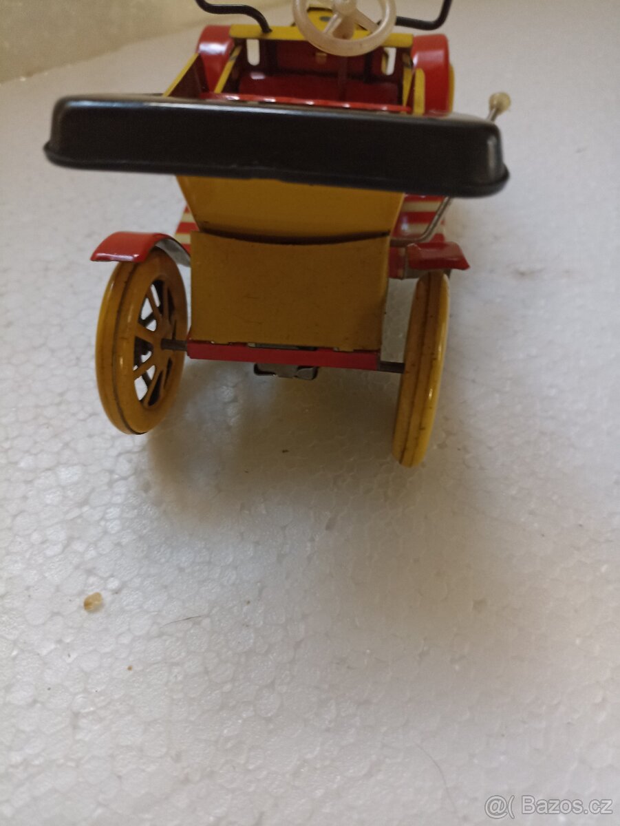 Staré plechové autíčko - 3