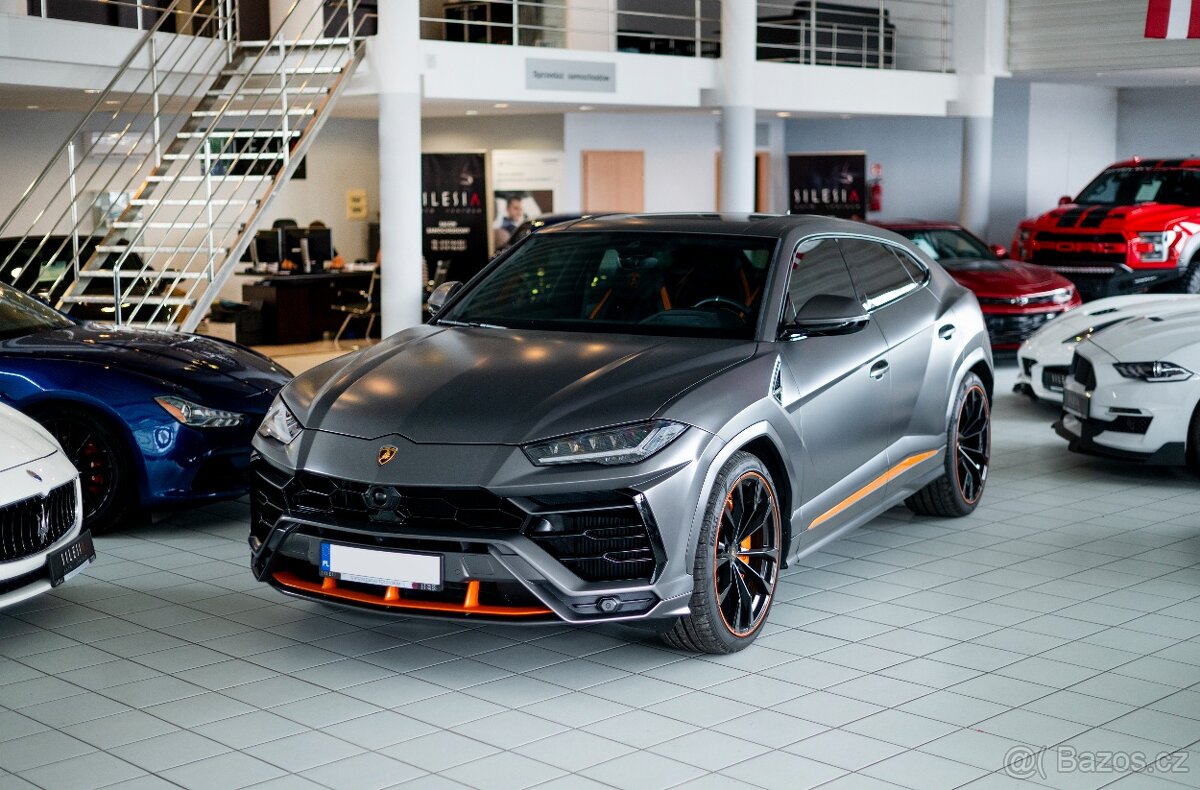 Lamborghini Urus Standard - 3