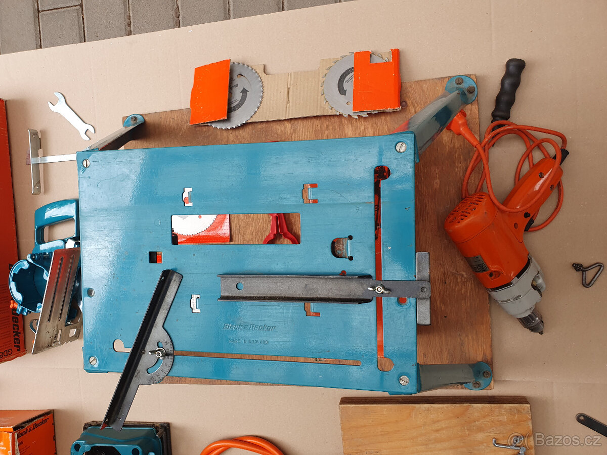 vrtačka B+D s příslušenstvím , původní balení - 3