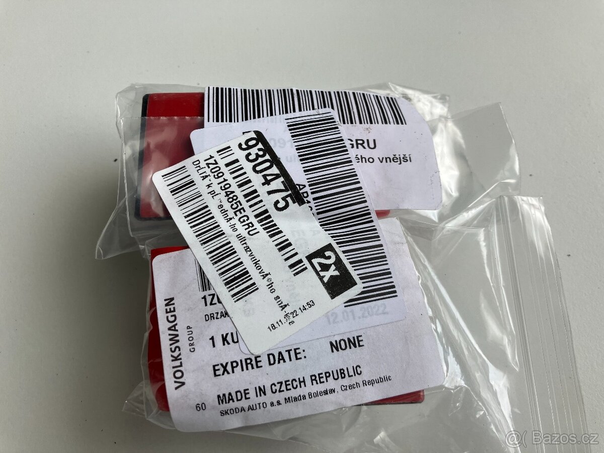 Držáky předních parkovacích čidel Octavia II FL - 3