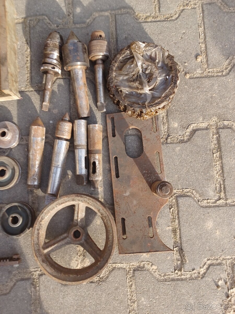 Prodám díly a nože na soustruh. - 3