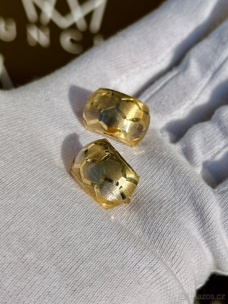 Zlaté náušnice 3,89g - 3