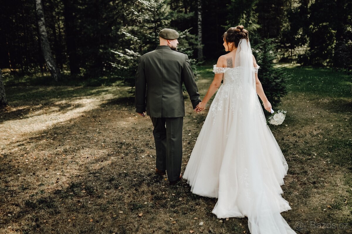 Nádherné svatební šaty - 3