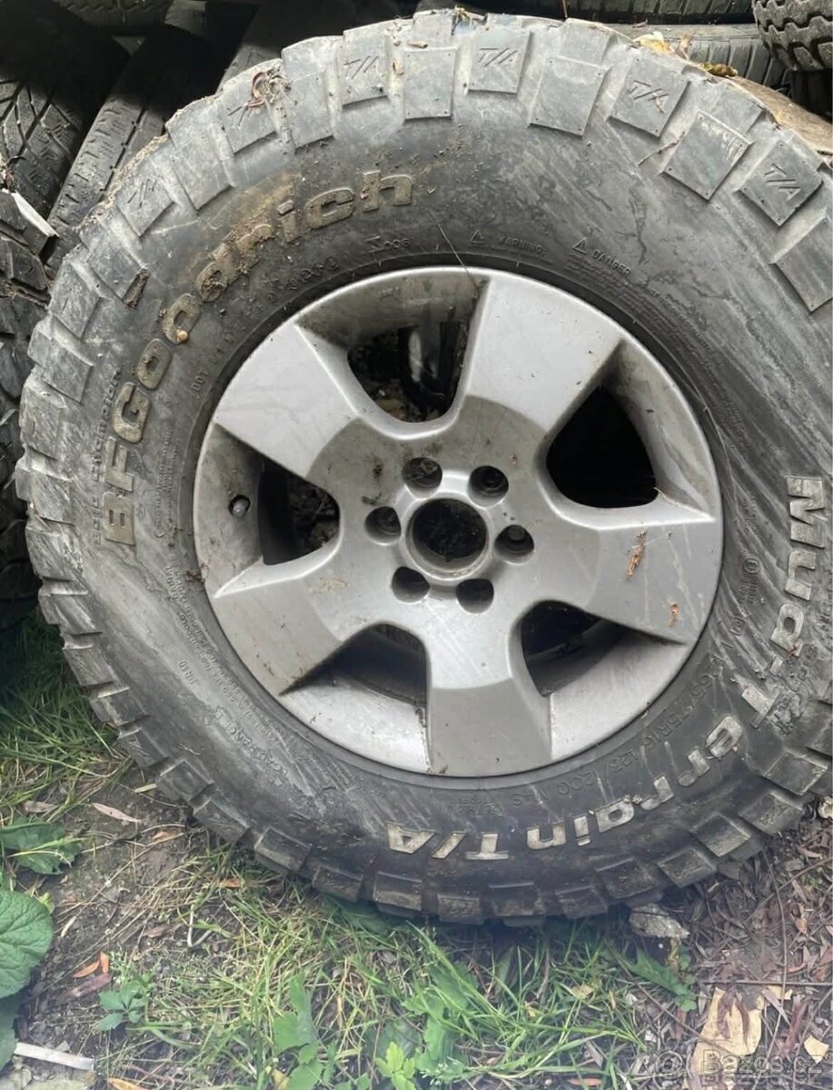 Kola na NISSAN NAVARA - 3